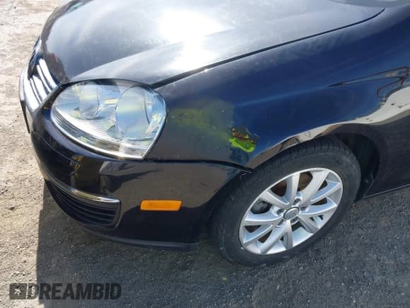 ✅ 2010 Volkswagen Jetta Limited Edition • VIN: 3VWRZ7AJ6AM163552 • Lot: 42540534. Listed on IAAI with 205,796 mi. Free auction sales archive from the USA and detailed vehicle history report at DreamBid. Image 6.