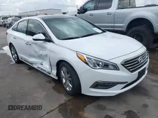 2015 Hyundai Sonata Sport z VIN 5NPE34AF5FH041663, wystawiony jako IAAI lot #43394602 z przebiegiem 37 154 mil mil oraz . Historia ofert i sprzedaży dostępna na DreamBid. Obrazek 1.