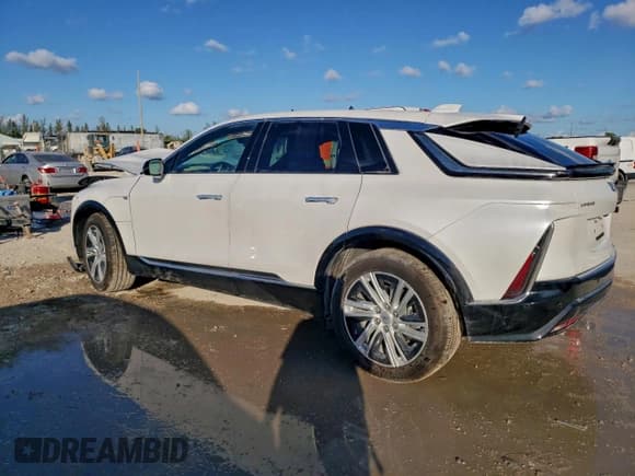 ✅ 2024 Cadillac LYRIQ Tech • VIN: 1GYKPMRL6RZ140968 • Лот: 90274075. Опубликован ранее на Copart с пробегом 12 532 миль. Бесплатный доступ к архиву аукционных продаж из США и подробный отчёт об истории автомобиля на DreamBid. Изображение 2.