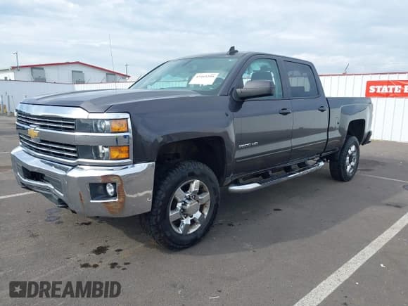 ✅ 2015 Chevrolet Silverado 2500HD LT • VIN: 1GC1KVEG2FF610053 • Lot: 43469299. Listed on IAAI with 173,702 mi. Free auction sales archive from the USA and detailed vehicle history report at DreamBid. Image 20.