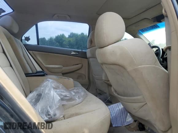 ✅ 2003 Honda Accord EX • VIN: 1HGCM56613A062341 • Lot: 69079135. Wystawiony na Copart z przebiegiem Nie podano. Bezpłatny archiwum sprzedaży aukcyjnych z USA i szczegółowy raport historii pojazdu na DreamBid. Zdjęcie 10.