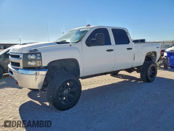 ✅ 2011 Chevrolet Silverado 2500HD LT • VIN: 1GC1KXCG9BF247713 • Лот: 96453295. Опубликован ранее на Copart с пробегом 252 896 миль. Бесплатный доступ к архиву аукционных продаж из США и подробный отчёт об истории автомобиля на DreamBid. Изображение 1.