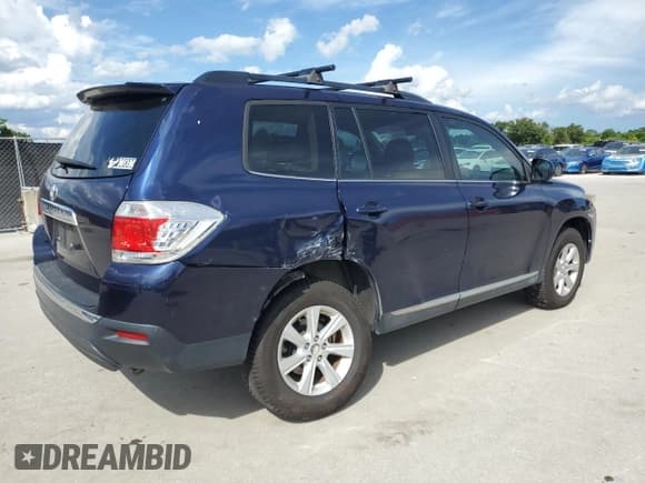 ✅ 2012 Toyota Highlander • VIN: 5TDZA3EH0CS024403 • Lot: 83761145. Listed on Copart with 142,239 mi. Free auction sales archive from the USA and detailed vehicle history report at DreamBid. Image 3.