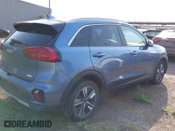 ✅ 2022 Kia Niro EX • VIN: KNDCD3LD4N5538227 • Lot: 41948744. Listed on IAAI with Not provided. Free auction sales archive from the USA and detailed vehicle history report at DreamBid. Image 4.