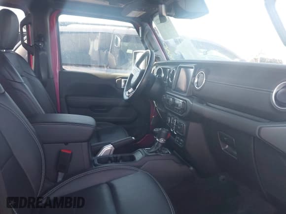 ✅ 2021 Jeep Wrangler Unlimited Sahara • VIN: 1C4JJXP63MW863995 • Lot: 42037221. Listed on IAAI with 41,308 mi. Free auction sales archive from the USA and detailed vehicle history report at DreamBid. Image 5.