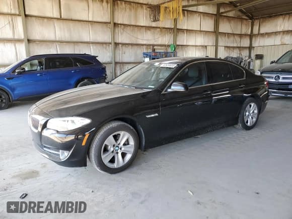 ✅ 2013 BMW 5 Series 528i • VIN: WBAXG5C58DD230993 • Lot: 92624655. Listed on Copart with 155,271 mi. Free auction sales archive from the USA and detailed vehicle history report at DreamBid. Image 1.