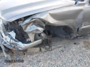 ✅ 2006 Chevrolet Silverado 2500HD LT3 • VIN: 1GCHK23D36F213635 • Lot: 43737426. Wystawiony na IAAI z przebiegiem 302 249 mil. Bezpłatny archiwum sprzedaży aukcyjnych z USA i szczegółowy raport historii pojazdu na DreamBid. Zdjęcie 6.