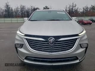 ✅ 2022 Buick Enclave Premium • VIN: 5GAEVBKW3NJ124108 • Lot: 92610415. Wystawiony na Copart z przebiegiem 31 227 mil. Bezpłatny archiwum sprzedaży aukcyjnych z USA i szczegółowy raport historii pojazdu na DreamBid. Zdjęcie 5.