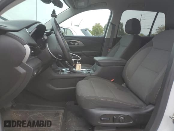 ✅ 2021 Chevrolet Traverse LT Cloth • VIN: 1GNERGKW6MJ254681 • Лот: 82478745. Опубликован ранее на Copart с пробегом 113 738 миль. Бесплатный доступ к архиву аукционных продаж из США и подробный отчёт об истории автомобиля на DreamBid. Изображение 7.