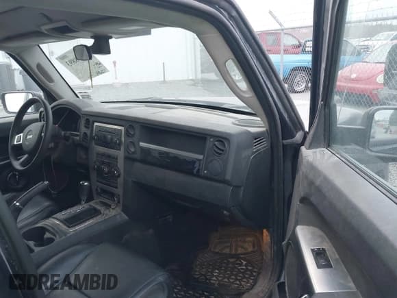 ✅ 2010 Jeep Commander Sport • VIN: 1J4RG4GK3AC157016 • Лот: 41478893. Опубликован ранее на IAAI с пробегом 112 604 миль. Бесплатный доступ к архиву аукционных продаж из США и подробный отчёт об истории автомобиля на DreamBid. Изображение 5.