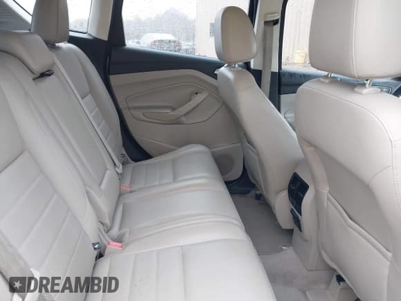 ✅ 2013 Ford C-Max SEL • VIN: 1FADP5CUXDL514988 • Lot: 41544219. Wystawiony na IAAI z przebiegiem 259 557 mil. Bezpłatny archiwum sprzedaży aukcyjnych z USA i szczegółowy raport historii pojazdu na DreamBid. Zdjęcie 8.