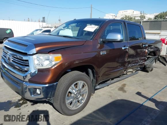 ✅ 2016 Toyota Tundra 1794 Edition • VIN: 5TFGY5F13GX207357 • Лот: 41414514. Опубликован ранее на IAAI с пробегом 124 690 миль. Бесплатный доступ к архиву аукционных продаж из США и подробный отчёт об истории автомобиля на DreamBid. Изображение 17.