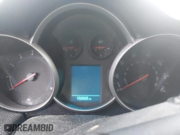 ✅ 2014 Chevrolet Cruze 1LT • VIN: 1G1PC5SB7E7219031 • Lot: 43581337. Listed on IAAI with 150,660 mi. Free auction sales archive from the USA and detailed vehicle history report at DreamBid. Image 7.