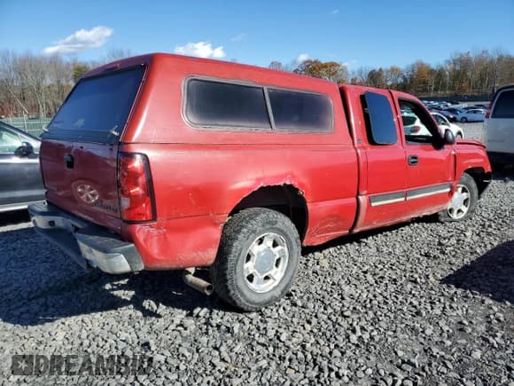 ✅ 2005 Chevrolet Silverado 1500 LS • VIN: 2GCEC19T351214573 • Lot: 90312415. Wystawiony na Copart z przebiegiem Nie podano. Bezpłatny archiwum sprzedaży aukcyjnych z USA i szczegółowy raport historii pojazdu na DreamBid. Zdjęcie 3.