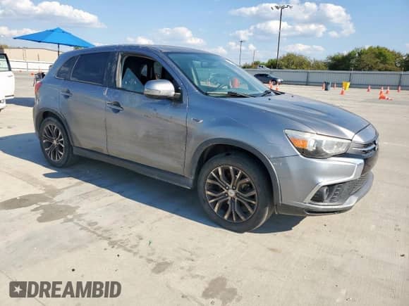 2019 Mitsubishi Outlander ES z VIN JA4AP3AU2KU002289, wystawiony jako Copart lot #84837555 z przebiegiem 194 323 mil mil oraz Czysty tytuł • Clean title. Historia ofert i sprzedaży dostępna na DreamBid. Obrazek 4.
