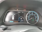 ✅ 2025 Nissan LEAF S • VIN: 1N4AZ1BV2SC564037 • Lot: 59123375. Wystawiony na Copart z przebiegiem 9 772 mil. Bezpłatny archiwum sprzedaży aukcyjnych z USA i szczegółowy raport historii pojazdu na DreamBid. Zdjęcie 9.