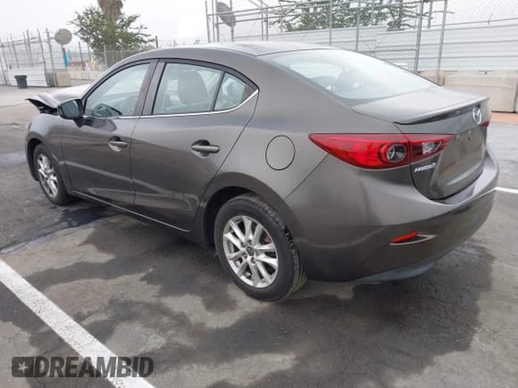 ✅ 2016 Mazda 3 i Touring • VIN: JM1BM1V78G1290971 • Lot: 43592759. Listed on IAAI with 87,031 mi. Free auction sales archive from the USA and detailed vehicle history report at DreamBid. Image 3.