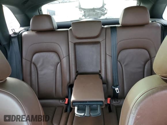 ✅ 2017 Audi Q5 Premium Plus • VIN: WA1M2AFP2HA087552 • Лот: 92172485. Опубликован ранее на Copart с пробегом 54 521 миль. Бесплатный доступ к архиву аукционных продаж из США и подробный отчёт об истории автомобиля на DreamBid. Изображение 10.