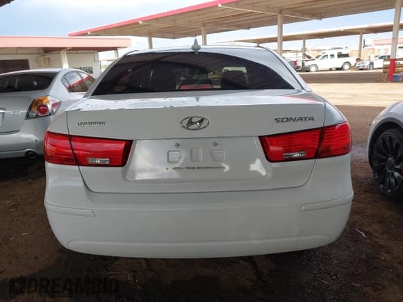 ✅ 2010 Hyundai Sonata GLS • VIN: 5NPET4AC0AH655695 • Lot: 43508871. Listed on IAAI with 104,279 mi. Free auction sales archive from the USA and detailed vehicle history report at DreamBid. Image 16.