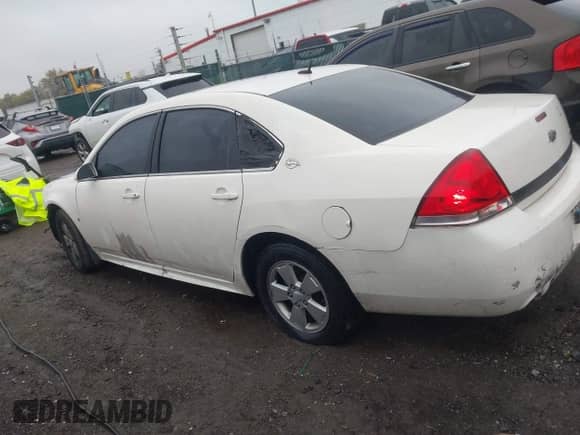 2009 Chevrolet Impala LT z VIN 2G1WT57K891278662, wystawiony jako IAAI lot #43505685 z przebiegiem 182 274 mil mil oraz . Historia ofert i sprzedaży dostępna na DreamBid. Obrazek 15.