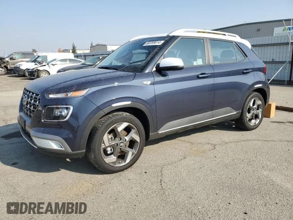 ✅ 2024 Hyundai Venue Limited • VIN: KMHRC8A37RU329401 • Lot: 80789614. Listed on Copart with 975 mi. Free auction sales archive from the USA and detailed vehicle history report at DreamBid. Image 1.
