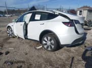 ✅ 2022 Tesla Model Y Long Range • VIN: 7SAYGDEE4NF432760 • Lot: 43765345. Wystawiony na IAAI z przebiegiem Nie podano. Bezpłatny archiwum sprzedaży aukcyjnych z USA i szczegółowy raport historii pojazdu na DreamBid. Zdjęcie 3.