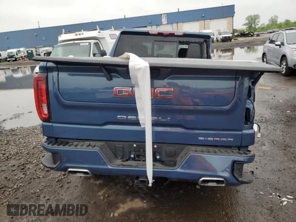 ✅ 2025 GMC Sierra 1500 Denali • VIN: 1GTUUGEL4SZ212190 • Лот: 57651885. Опубликован ранее на Copart с пробегом 2 273 миль. Бесплатный доступ к архиву аукционных продаж из США и подробный отчёт об истории автомобиля на DreamBid. Изображение 6.
