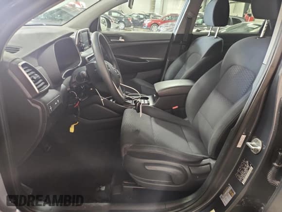 ✅ 2020 Hyundai Tucson SE • VIN: KM8J23A46LU163813 • Lot: 90990275. Listed on Copart with 47,720 mi. Free auction sales archive from the USA and detailed vehicle history report at DreamBid. Image 7.