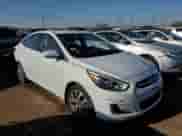 2017 Hyundai Accent SE с VIN KMHCT4AE2HU365592, выставлен на аукционе Copart как лот 65585792 с пробегом 70 322 миль миль и . История ставок и продаж доступна на DreamBid. Изображение 1.