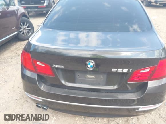 ✅ 2014 BMW 5 Series 528i xDrive • VIN: WBA5A7C56ED613837 • Лот: 43106483. Опубликован ранее на IAAI с пробегом 161 185 миль. Бесплатный доступ к архиву аукционных продаж из США и подробный отчёт об истории автомобиля на DreamBid. Изображение 16.