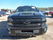 ✅ 2018 Chevrolet Silverado 2500HD LTZ • VIN: 1GC1KWEY5JF242796 • Lot: 43434125. Wystawiony na IAAI z przebiegiem 142 736 mil. Bezpłatny archiwum sprzedaży aukcyjnych z USA i szczegółowy raport historii pojazdu na DreamBid. Zdjęcie 12.