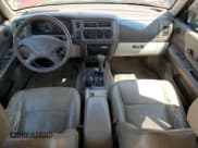 ✅ 2000 Mitsubishi Montero Sport Limited • VIN: JA4MT41R3YP808742 • Лот: 58167405. Опубликован ранее на Copart с пробегом 202 406 миль. Бесплатный доступ к архиву аукционных продаж из США и подробный отчёт об истории автомобиля на DreamBid. Изображение 8.