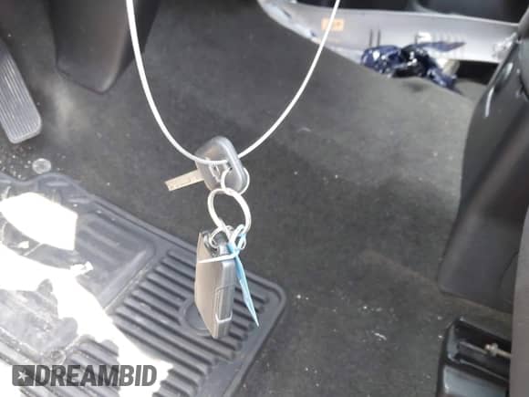 2018 Chevrolet Silverado 1500 LT z VIN 1GCRCREH9JZ111046, wystawiony jako IAAI lot #42837741 z przebiegiem 82 591 mil mil oraz . Historia ofert i sprzedaży dostępna na DreamBid. Obrazek 11.