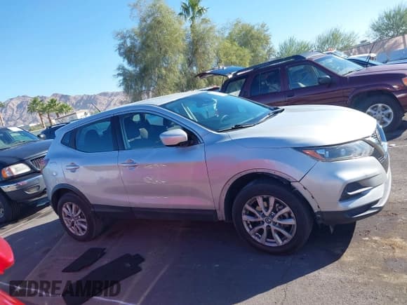 ✅ 2021 Nissan Rogue S • VIN: JN1BJ1AVXMW301922 • Lot: 43490224. Wystawiony na IAAI z przebiegiem 135 487 mil. Bezpłatny archiwum sprzedaży aukcyjnych z USA i szczegółowy raport historii pojazdu na DreamBid. Zdjęcie 13.