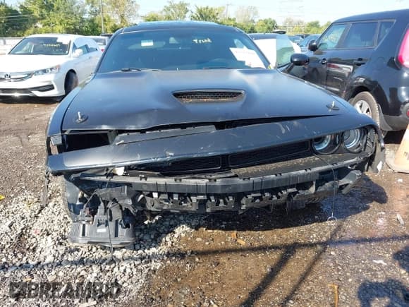 ✅ 2017 Dodge Challenger R/T • VIN: 2C3CDZBT9HH542691 • Lot: 43327898. Wystawiony na IAAI z przebiegiem 106 447 mil. Bezpłatny archiwum sprzedaży aukcyjnych z USA i szczegółowy raport historii pojazdu na DreamBid. Zdjęcie 6.