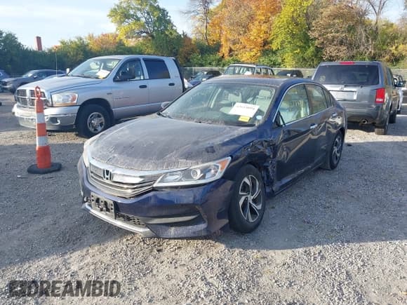 ✅ 2017 Honda Accord LX • VIN: 1HGCR2F39HA173202 • Lot: 43619894. Listed on IAAI with 82,397 mi. Free auction sales archive from the USA and detailed vehicle history report at DreamBid. Image 2.