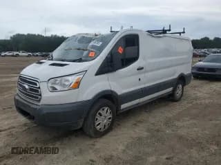 ✅ 2017 Ford Transit • VIN: 1FTYR1YM0HKA87159 • Lot: 60666785. Wystawiony na Copart z przebiegiem 226 284 mil. Bezpłatny archiwum sprzedaży aukcyjnych z USA i szczegółowy raport historii pojazdu na DreamBid. Zdjęcie 1.