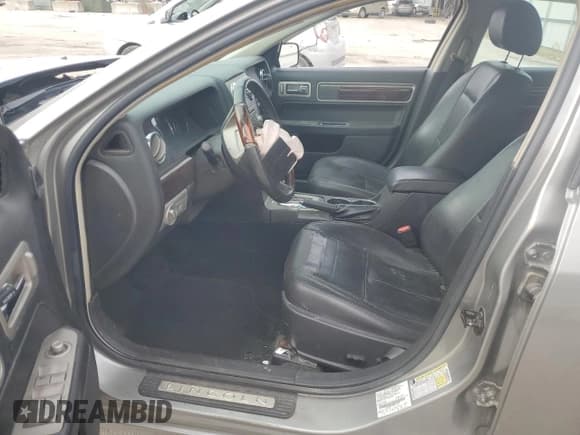 ✅ 2008 Lincoln MKZ • VIN: 3LNHM26T08R660762 • Lot: 84895035. Wystawiony na Copart z przebiegiem Nie podano. Bezpłatny archiwum sprzedaży aukcyjnych z USA i szczegółowy raport historii pojazdu na DreamBid. Zdjęcie 7.