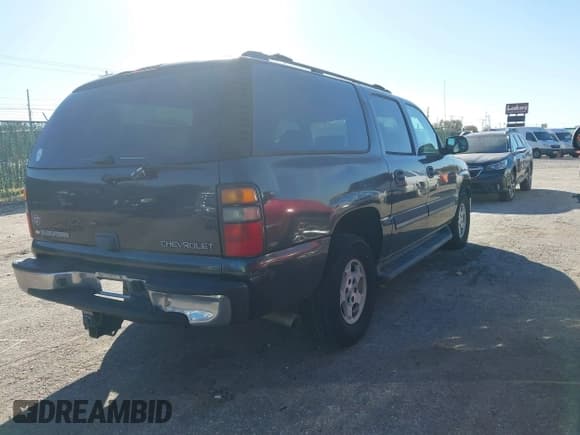 ✅ 2005 Chevrolet Suburban LT • VIN: 3GNEC16Z65G275052 • Лот: 43595647. Опубликован ранее на IAAI с пробегом 202 400 миль. Бесплатный доступ к архиву аукционных продаж из США и подробный отчёт об истории автомобиля на DreamBid. Изображение 4.