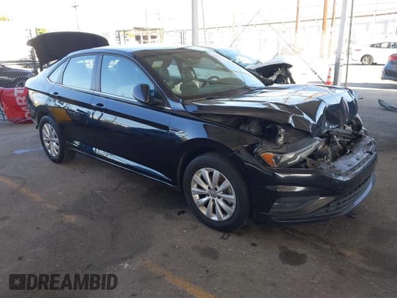 ✅ 2019 Volkswagen Jetta S • VIN: 3VWC57BU5KM219735 • Lot: 41970442. Listed on IAAI with 137,002 mi. Free auction sales archive from the USA and detailed vehicle history report at DreamBid. Image 1.