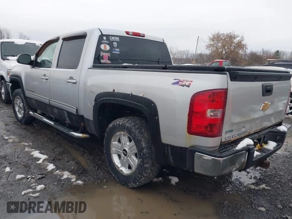 ✅ 2010 Chevrolet Silverado 1500 LT • VIN: 3GCRKSE37AG243379 • Lot: 43669964. Listed on IAAI with 118,192 mi. Free auction sales archive from the USA and detailed vehicle history report at DreamBid. Image 3.