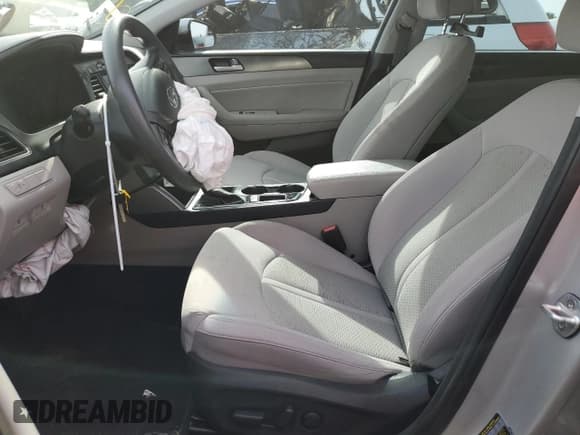 ✅ 2017 Hyundai Sonata Sport • VIN: 5NPE34AF8HH488104 • Lot: 45428843. Listed on Copart with 71,085 mi. Free auction sales archive from the USA and detailed vehicle history report at DreamBid. Image 7.