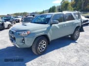 ✅ 2023 Toyota 4Runner TRD Off Road Premium • VIN: JTERU5JR0P6104738 • Lot: 43446559. Wystawiony na IAAI z przebiegiem 29 950 mil. Bezpłatny archiwum sprzedaży aukcyjnych z USA i szczegółowy raport historii pojazdu na DreamBid. Zdjęcie 2.