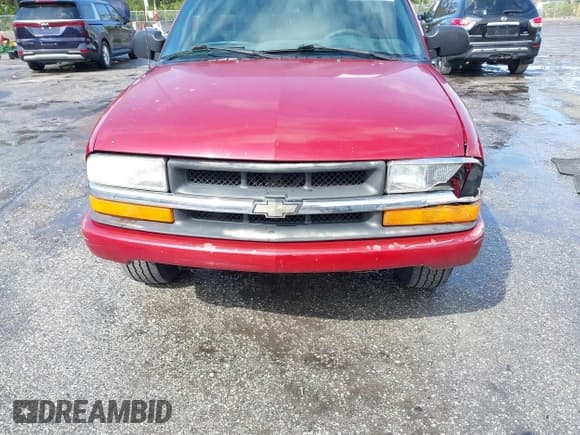 ✅ 2000 Chevrolet S-10 LS • VIN: 1GCCS1444YK167617 • Lot: 41612272. Listed on IAAI with 115,900 mi. Free auction sales archive from the USA and detailed vehicle history report at DreamBid. Image 6.