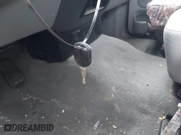 ✅ 2008 Ford F-150 XLT • VIN: 1FTPX14518FA91004 • Lot: 41664293. Wystawiony na IAAI z przebiegiem 171 860 mil. Bezpłatny archiwum sprzedaży aukcyjnych z USA i szczegółowy raport historii pojazdu na DreamBid. Zdjęcie 11.