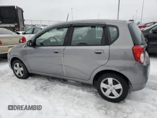 ✅ 2011 Chevrolet Aveo 1LT • VIN: KL1TD6DE3BB174007 • Лот: 88123035. Опубликован ранее на Copart с пробегом 79 593 миль. Бесплатный доступ к архиву аукционных продаж из США и подробный отчёт об истории автомобиля на DreamBid. Изображение 2.