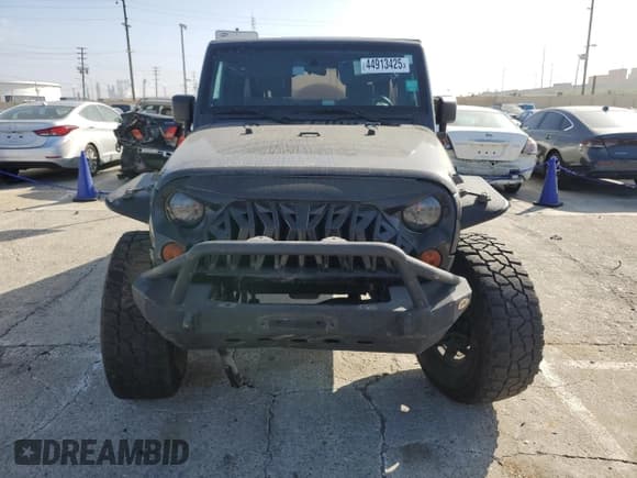 ✅ 2010 Jeep Wrangler Unlimited Sport • VIN: 1J4BB3H16AL146902 • Лот: 44913425. Опубликован ранее на Copart с пробегом 125 907 миль. Бесплатный доступ к архиву аукционных продаж из США и подробный отчёт об истории автомобиля на DreamBid. Изображение 5.