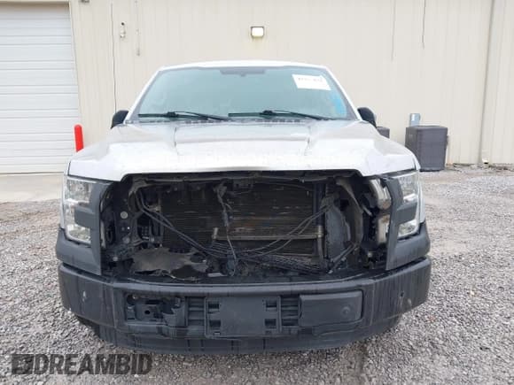 ✅ 2016 Ford F-150 XL • VIN: 1FTNF1CFXGKF00403 • Lot: 43746852. Wystawiony na IAAI z przebiegiem 194 577 mil. Bezpłatny archiwum sprzedaży aukcyjnych z USA i szczegółowy raport historii pojazdu na DreamBid. Zdjęcie 6.