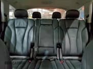 ✅ 2017 Audi Q7 Premium Plus • VIN: WA1LAAF73HD007785 • Lot: 96477355. Wystawiony na Copart z przebiegiem 96 136 mil. Bezpłatny archiwum sprzedaży aukcyjnych z USA i szczegółowy raport historii pojazdu na DreamBid. Zdjęcie 10.