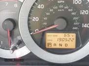 ✅ 2007 Toyota RAV4 Sport • VIN: JTMBK32V676013209 • Lot: 43617615. Wystawiony na IAAI z przebiegiem 190 522 mil. Bezpłatny archiwum sprzedaży aukcyjnych z USA i szczegółowy raport historii pojazdu na DreamBid. Zdjęcie 7.